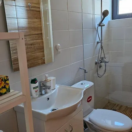 公寓 Suncani Breg App 8 *